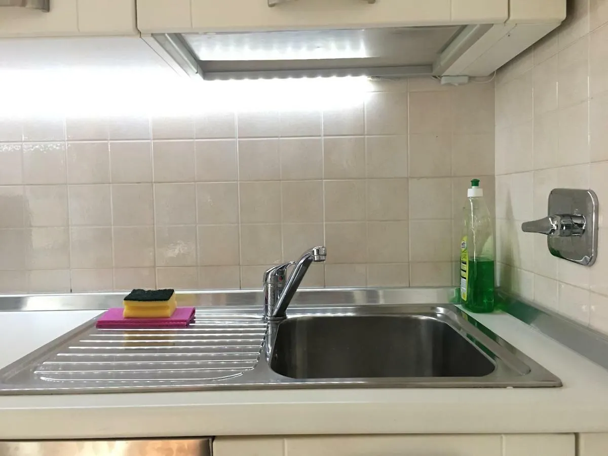 Dossetti 3 Daire Bolonya İtalya